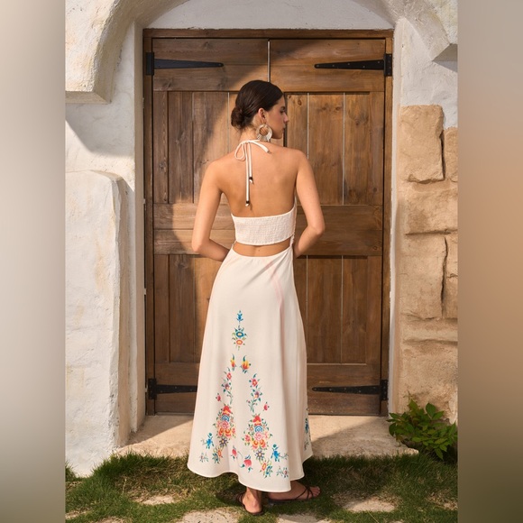 Commense NWT Floral Print Backless Halter Dress - Picture 5 of 6